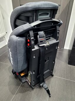 Predám autosedačku Petite&Mars Prime II Isofix - 3