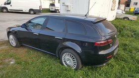 Alfa Romeo 159 3.2 JTS rozpredám - 3