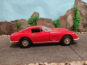 prodám model 1:18 ferrari 275GTB - 3