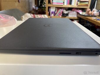 DELL Vostro i3 / 8Gb ram / 256Gb + 1Tb SSD s nabíjačkou - 3