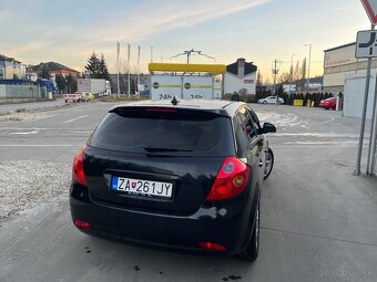 Kia Ceed 1.6 Crdi - 3