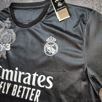 Real Madrid black rose edition jersey - 3