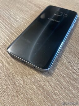 Samsung Galaxy S7 /4/32GB mala puklina hore nad displejom - 3