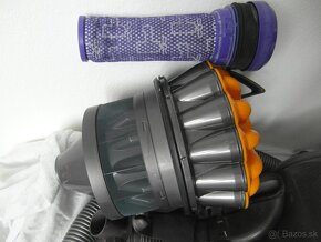 Dyson  DC 33C - 3