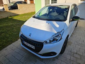 Peugeot 208 ALLURE 1.2 PureTech 110k  Automat - 3