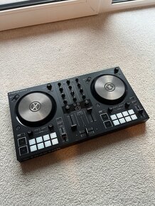 Traktor Kontrol S2 Mk III + Kryt Decksaver - 3