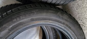 205-60-17-93H-Pirelli,Winter Sottozero3-4721-6mm. - 3