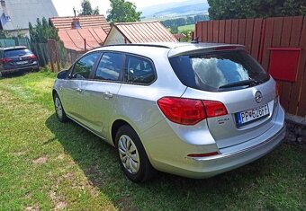 Opel Astra šport Tourer 1,7 CDTI,96 kw,rok 2015 - 3