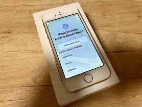 Iphone SE 64 GB (biela / champagne farba) - 3