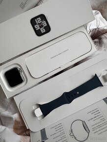 Apple watch SE (Gen 2) 40mm Silver/Blue - 3