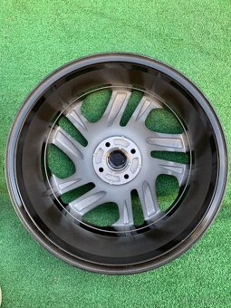 R17 4x100 (60,1) Original Renault Bicolor 6.5J ET40 - 3