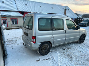 Citroen Berlingo 1,6HDI 66KW 9HX prodám díly - 3