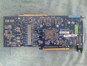 gygabite ati 5830 1gb gddr5 - 3