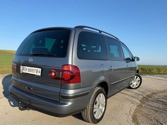 Volkswagen Sharan 1.9TDi Highline Sportline 4x4 CH - 3