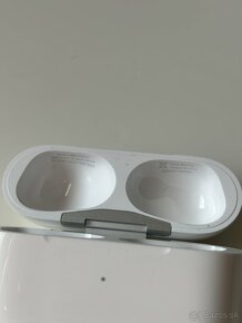 Nabíjacie púzdro Apple Airpods Pro 2 originál - 3