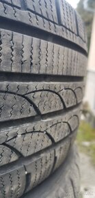 Predam zimne pneu 225/45R17. - 3