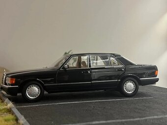 1:18 1989 Mercedes-Benz 560 SEL (W126) - NOREV - 3