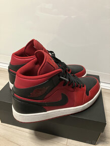 Na predaj Nike Air Jordan 1 Mid veľ. UK 9 - 3