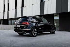 Volkswagen Touareg 3.0 V6 TDI DSG 4MOTION 262k - 3