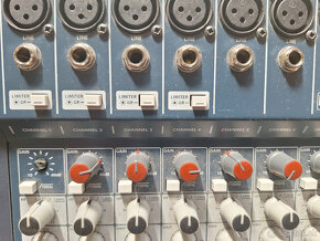 Predám mix SOUNDCRAFT Signature 16 - 3