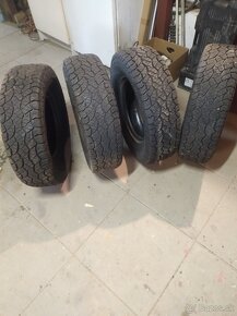 Pneu 235/75 r15 - 3