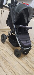 Britax B - motion - 3