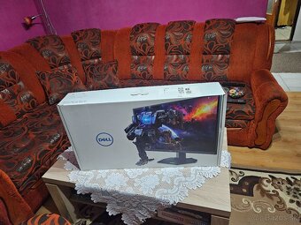 Predam LCD monitor DELL G2724D - 3