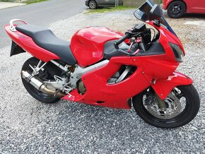 Honda CBR 600 FS - 3