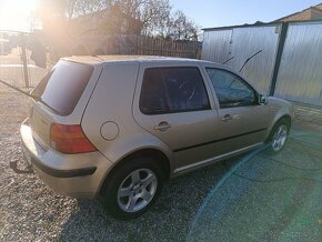 VW GOLF 4 - 3