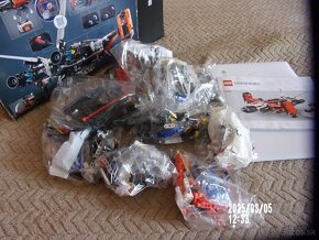 Predam Lego Technic 42181 - 3