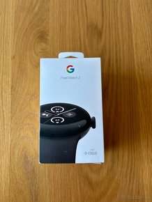 Google Pixel Watch 2 v čiernej farbe - 3