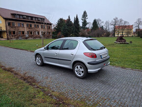 Peugeot 206 1.4 55kw TOP STAV - 3