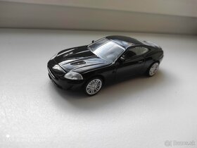 Jaguar  XKR 1/43 - 3