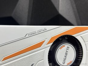 Predám grafiku Gigabyte GeForce GTX 1080 Ti Turbo 11GB - 3