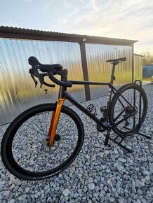 Orbea TERRA M30TEAM bicykel, blue carbon view/leo orange

 - 3