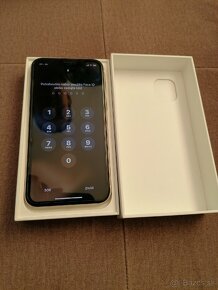 Apple iPhone 11 64GB - 3