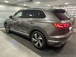 Volkswagen Touareg 3.0 TDI V6 DPH tazne Masaze nocne videnie - 3