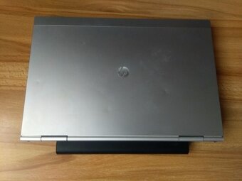 predam HP 2560p - Intel core i5 - 8gb ram - 500gb ssd - 3