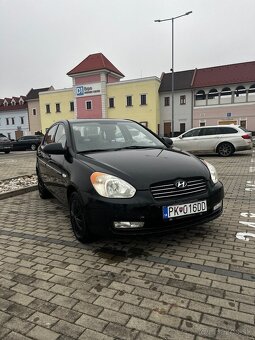 Hyundai Accent 1.5 crdi - 3