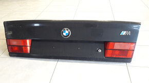 BMW 5 E34 Zadná kapota - 3