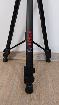 Líniovy laser BOSCH PLL 360 + statív - 3