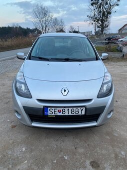 Predám Renault Clio 1,2 66kw benzín.rv 11/2011 - 3