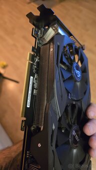 Asus rog strix gtx 1070 O8G gaming - 3