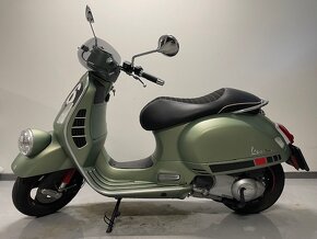 Vespa sei giorni 300 - 3