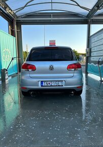 Volkswagen Golf 6 2.0TDI - 3