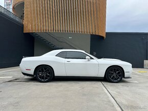 Predám Dodge Challenger 5.7 Hemi V8 2019 - 3