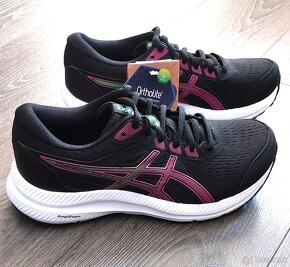 Predám dámske bežecké tenisky zn. ASICS Gel - Contend 8 - 3