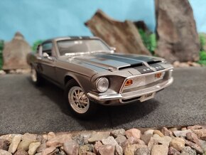 Prodám nový model 1:18 Shelby GT500 kr 1968 - 3