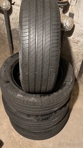 Michelin225/55r18 - 3