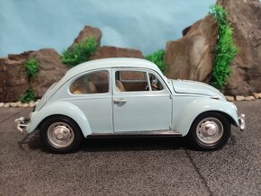 Prodám model 1:18 Volkswagen Beetle 1967 - 3